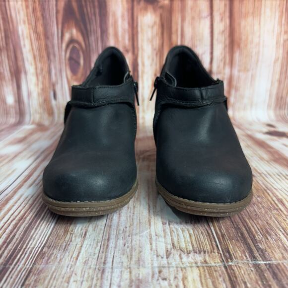 Clarks SASHLIN ALETA Sz 8 Black Leather Zip Booties Ankle Block Heel Boots Shoes - Picture 2 of 10